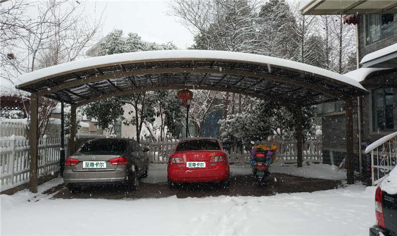大雪才是檢驗車棚品質的標準 