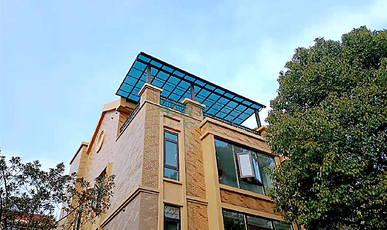 剛搭建的雨棚就生銹漏水，問(wèn)題出在哪？看看搭建雨棚的注意事項(xiàng)