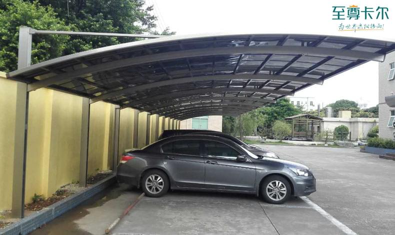 汽車遮陽棚廠家哪家好？材料怎么選？